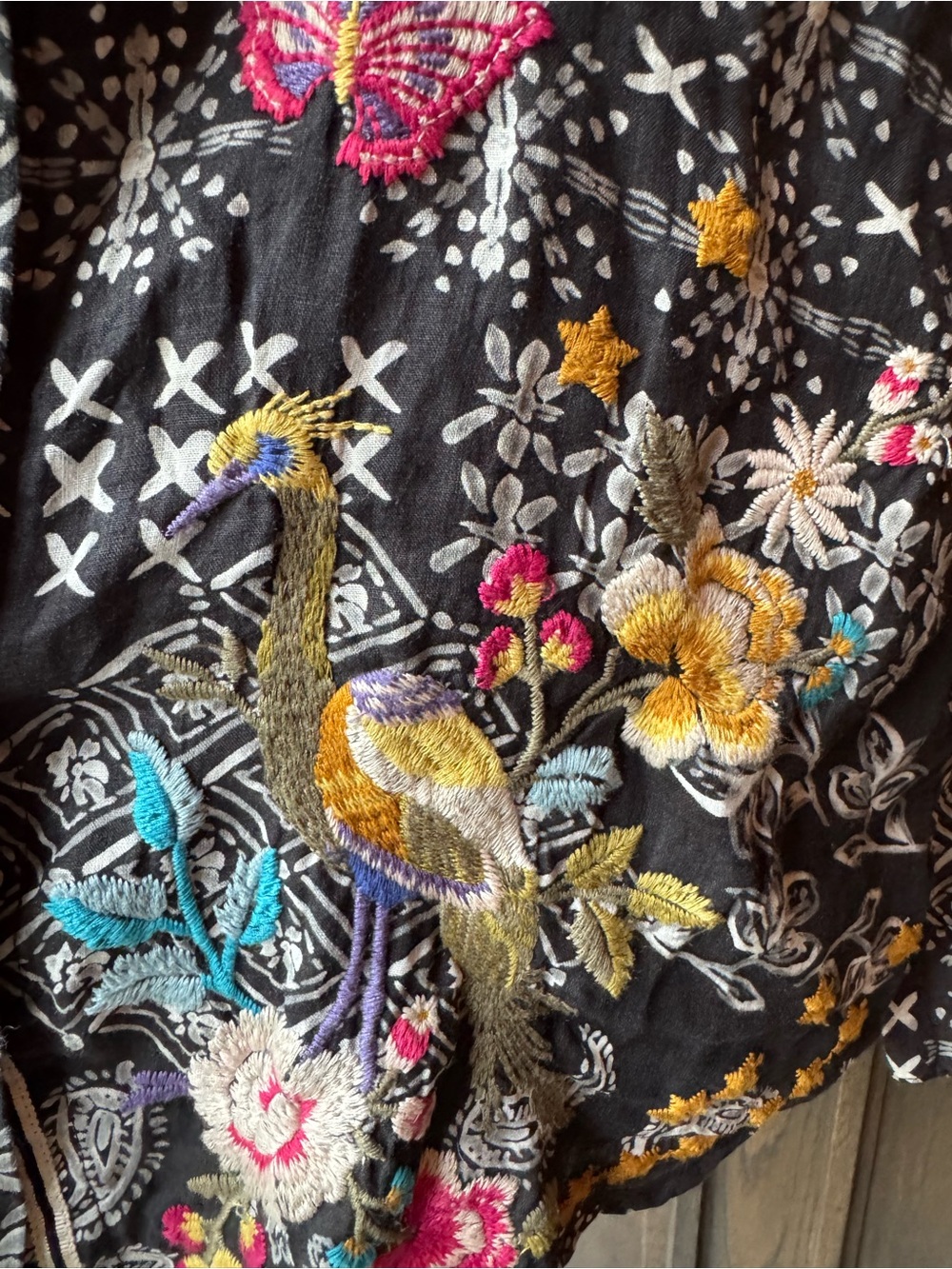 Johnny Was Senia Heavily Embroidered Oversized Button-Down Shirt xs Euc - Picture 3 of 11